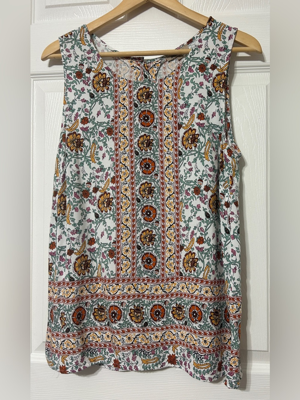 Soirée Women’s Sleeveless Boho Floral Resort Top Button Back Size L